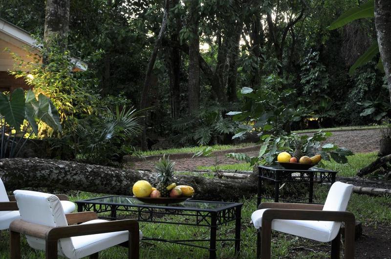Raices Amambai Lodges Puerto Iguazú Buitenkant foto
